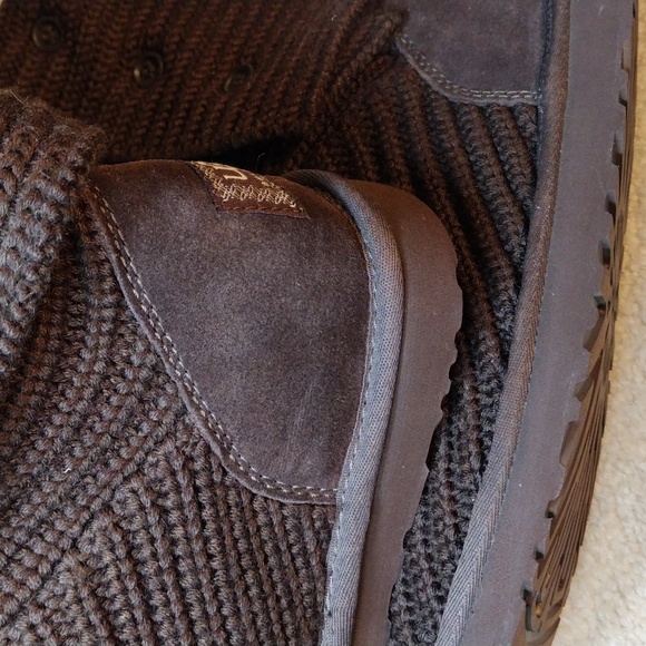 UGG women's brown sweater knit calf boots. Mint condition. Size 8 - Picture 8 of 12